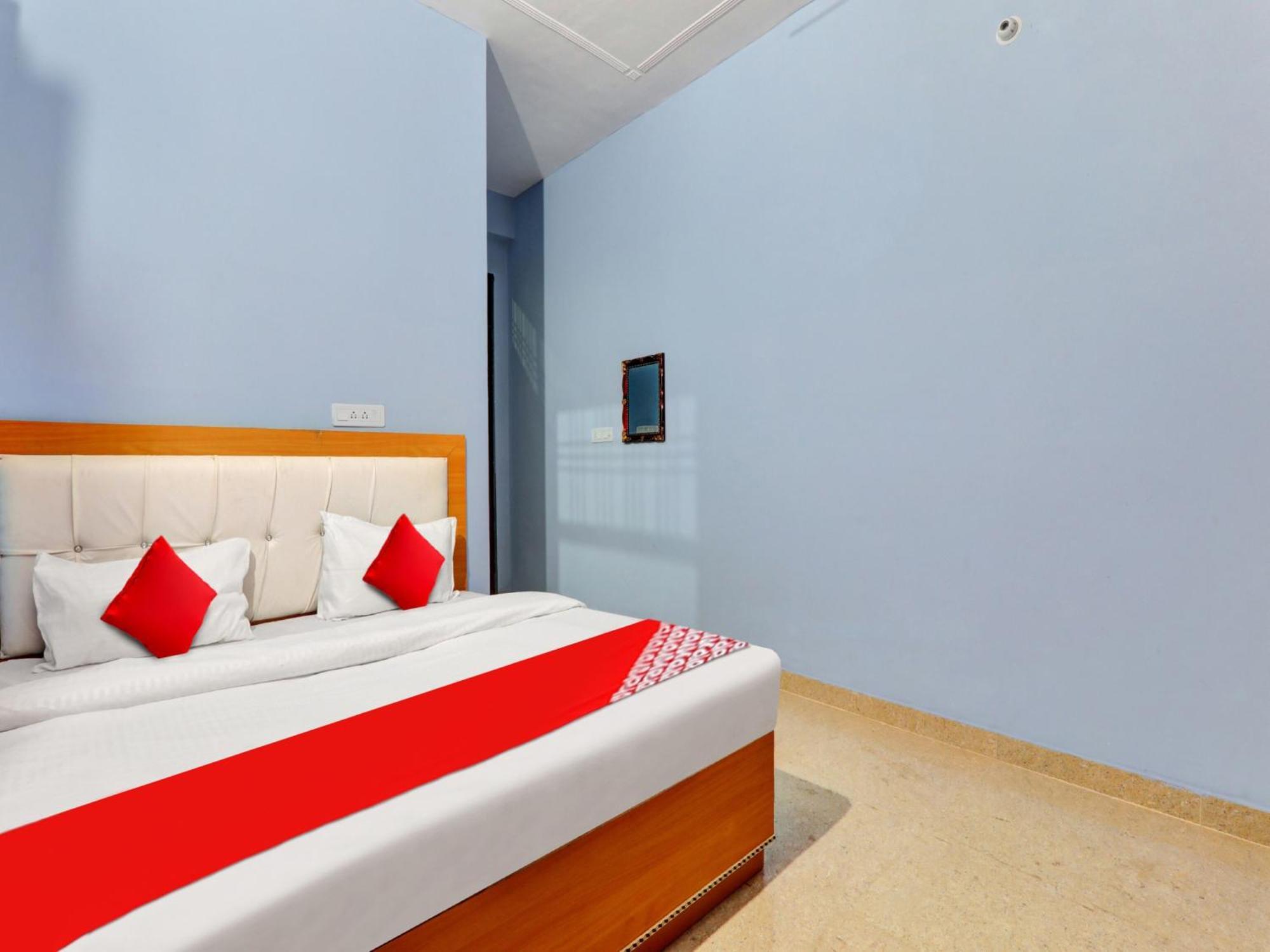 Hotel O Aradhya Galaxy Bhauli Luaran gambar